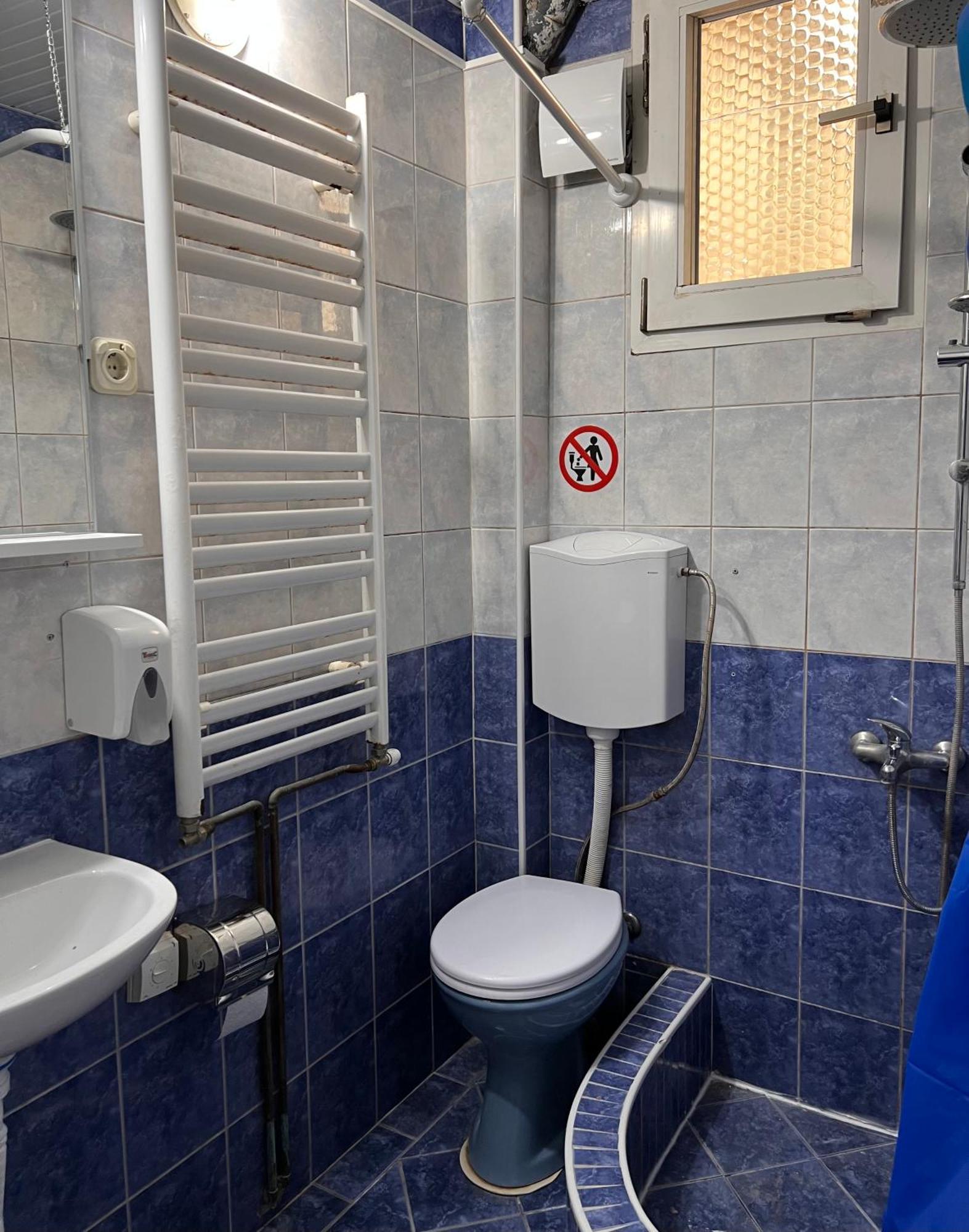 Blue Orange Lake Hostel Ohrid Exterior foto